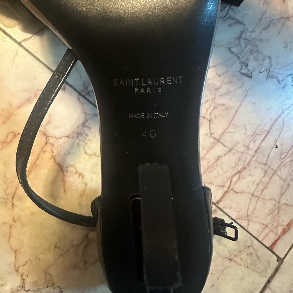 Authentic Saint Laurent shiny Patton leather heel - Picture 5 of 5